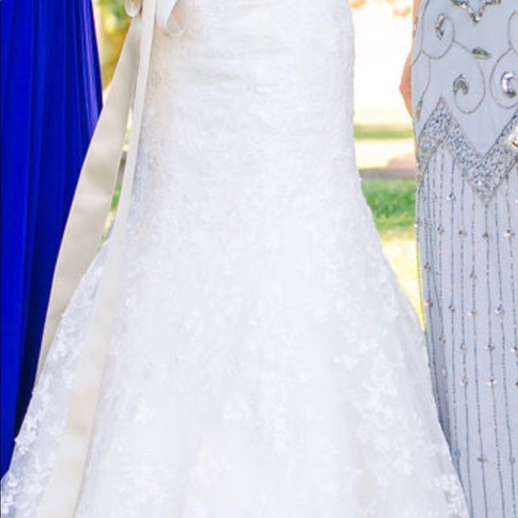 Wedding dress - Picture 6 of 14